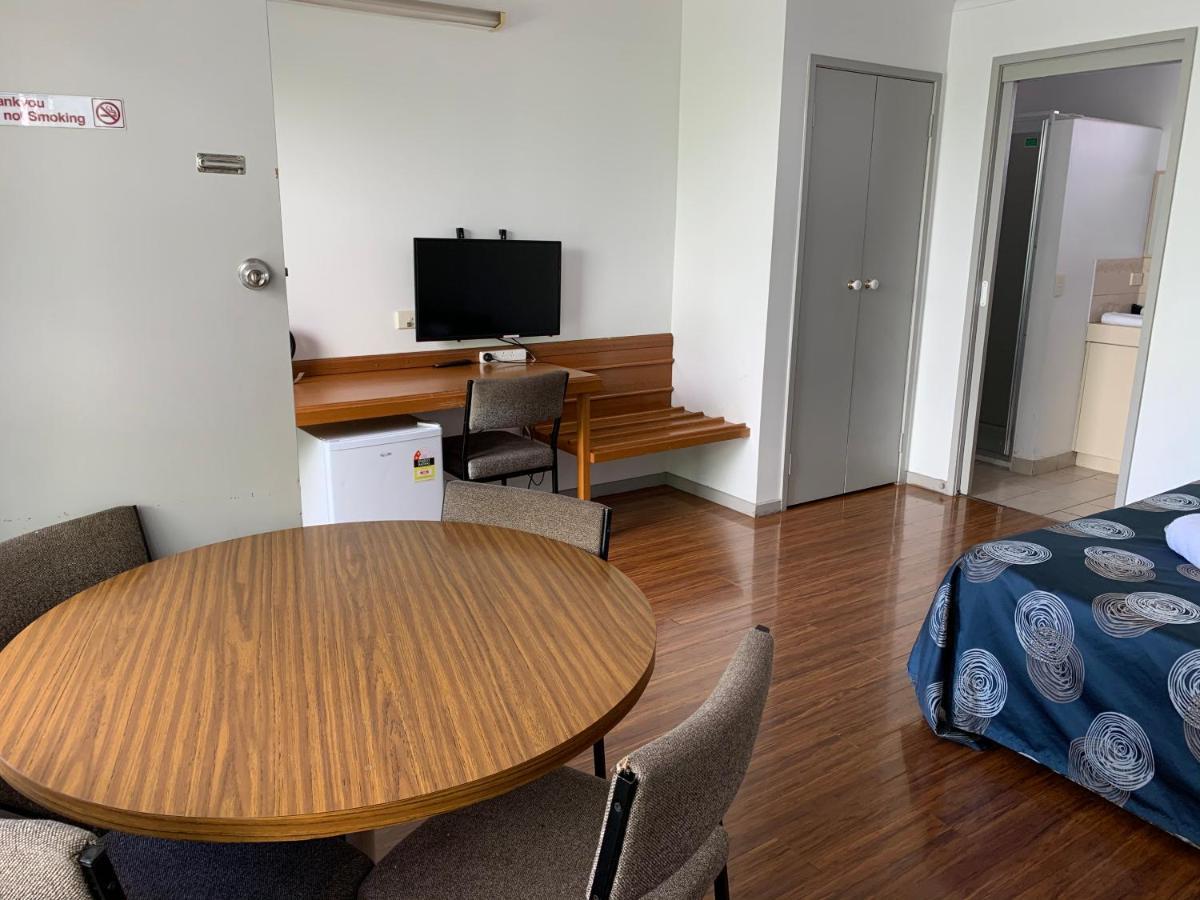 Beaconsfield Lodge Motel Bagian luar foto