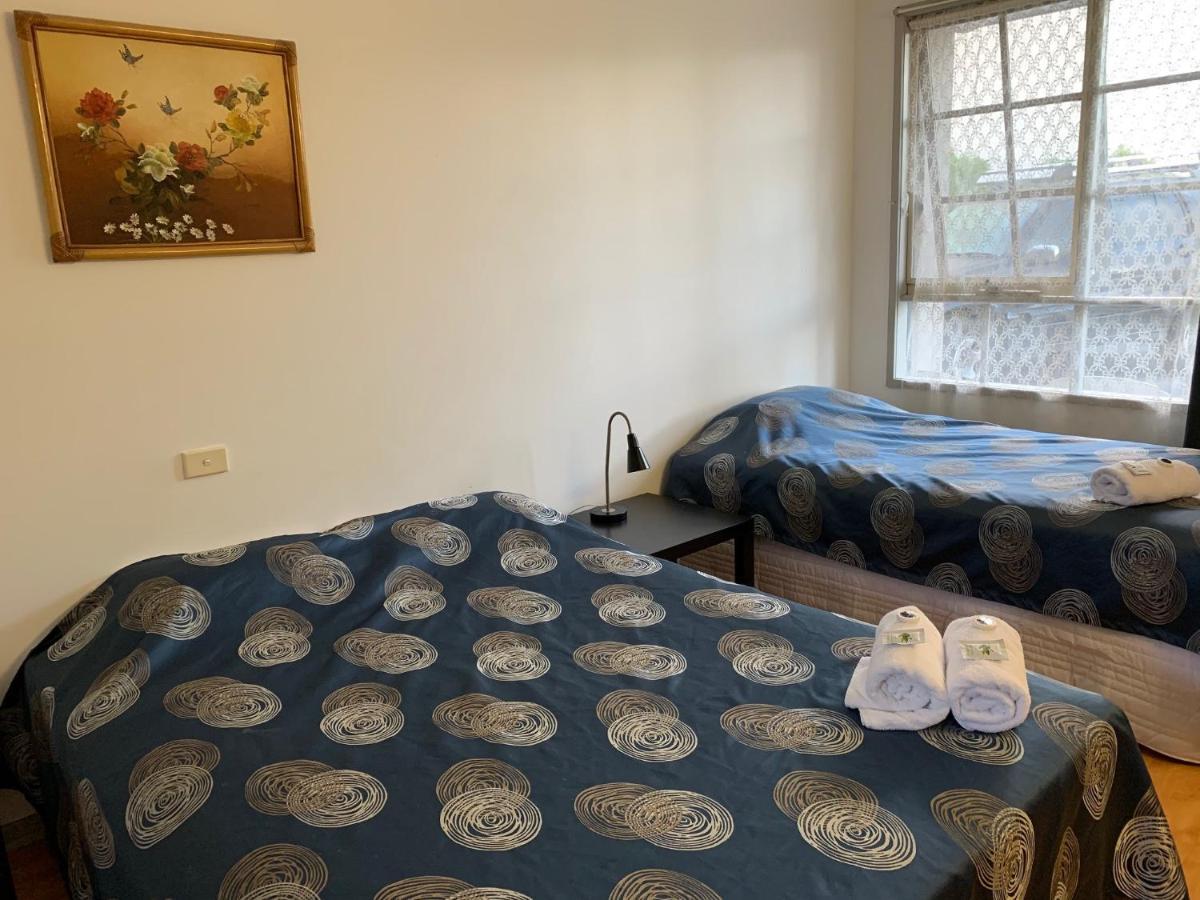 Beaconsfield Lodge Motel Bagian luar foto