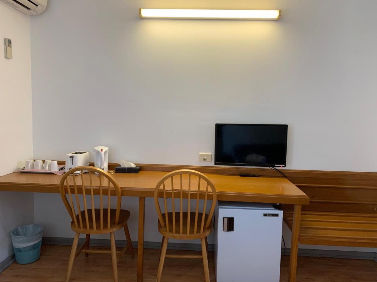 Beaconsfield Lodge Motel Bagian luar foto