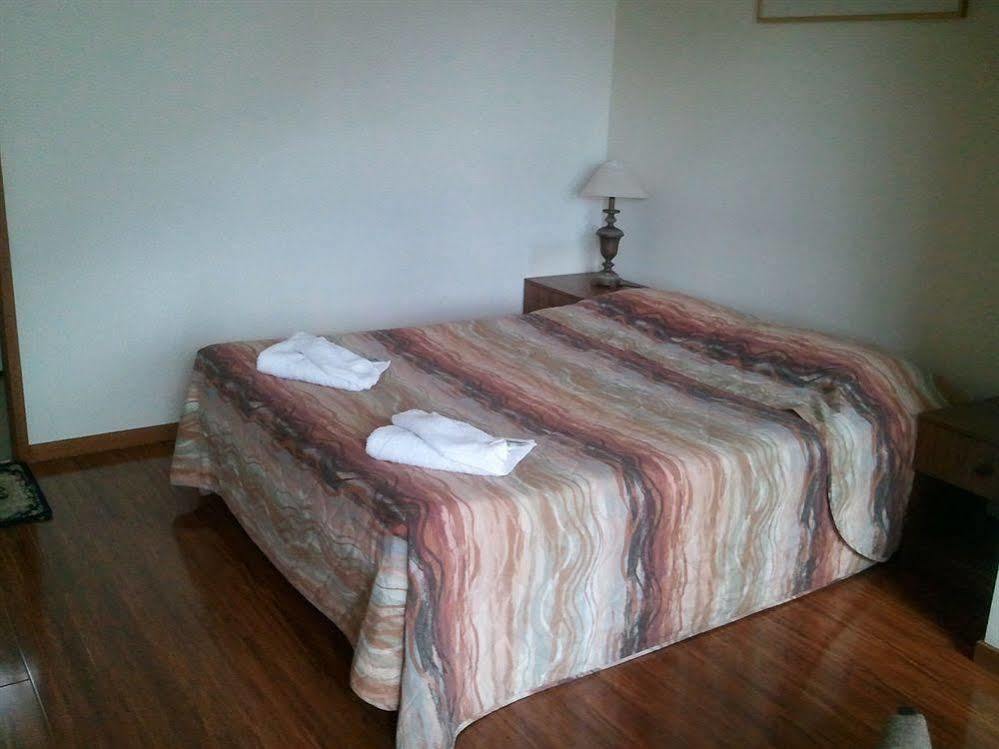 Beaconsfield Lodge Motel Bagian luar foto