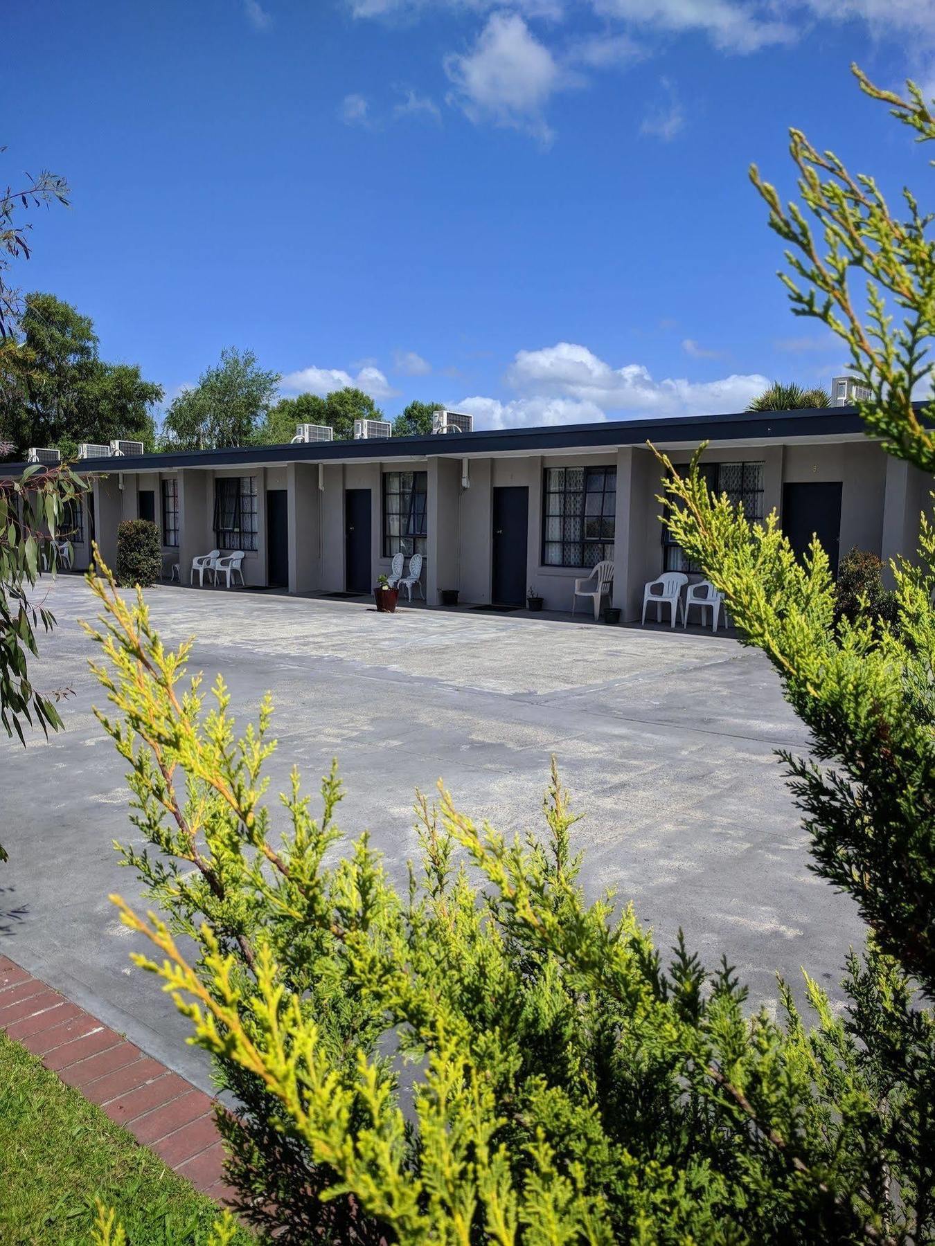 Beaconsfield Lodge Motel Bagian luar foto
