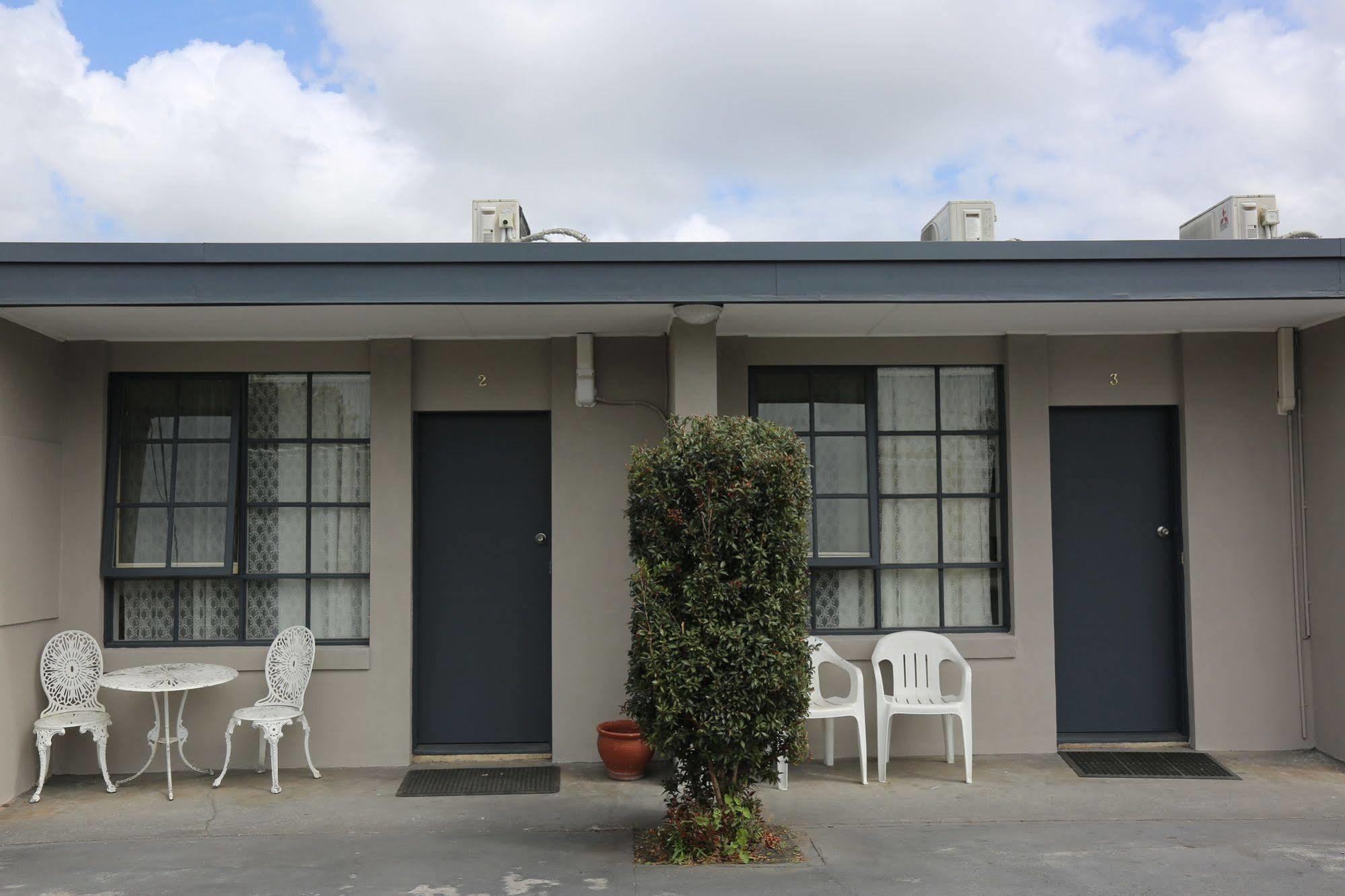 Beaconsfield Lodge Motel Bagian luar foto